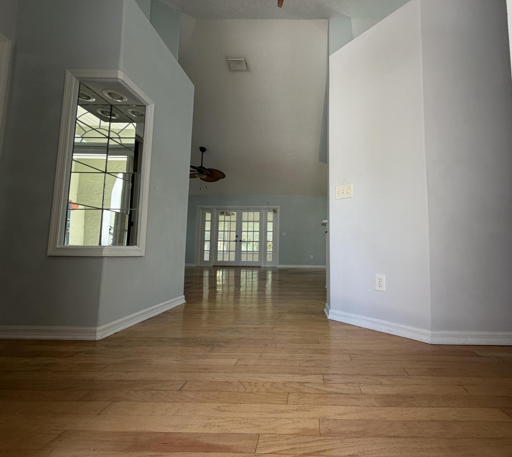 8081 Se Helen Terrace - Photo 3