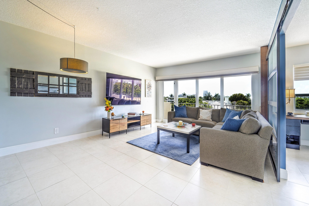 2500 E Las Olas Boulevard - Photo 5