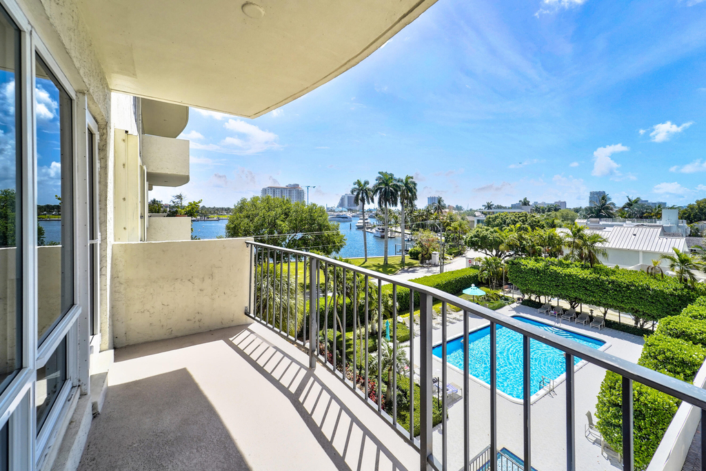 2500 E Las Olas Boulevard - Photo 25
