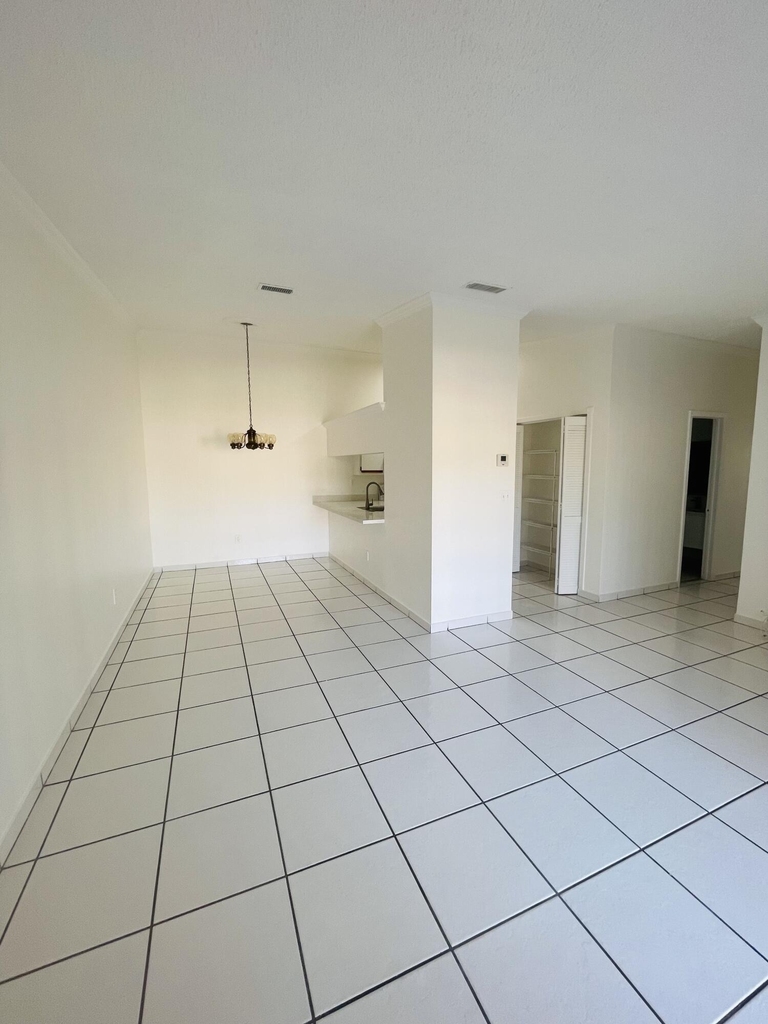 18340 Mediterranean Boulevard - Photo 3