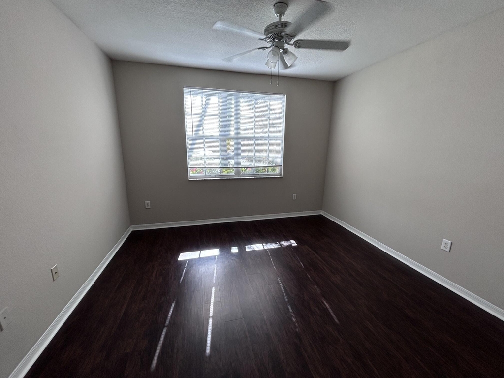 15115 Michelangelo Boulevard - Photo 14