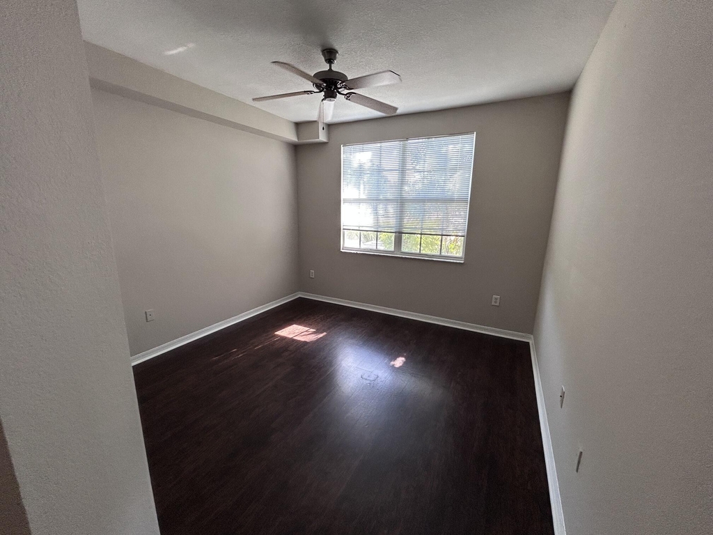 15115 Michelangelo Boulevard - Photo 9