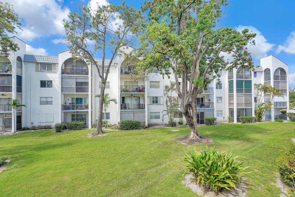 3360 Spanish Moss Terrace - Photo 2