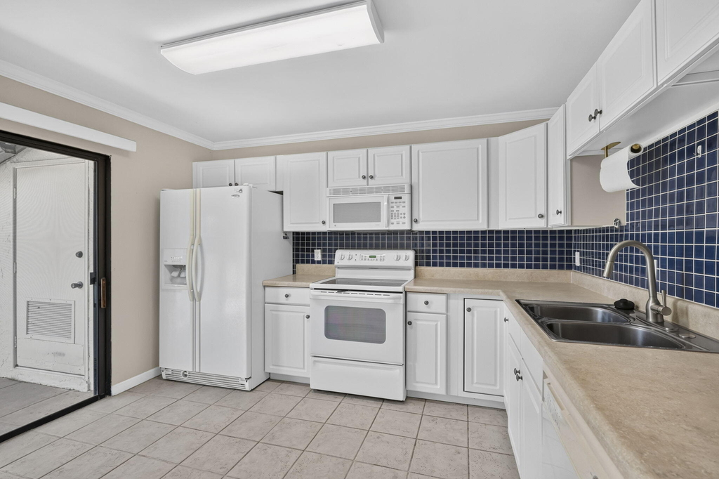 184 Mastic Tree Court - Photo 9