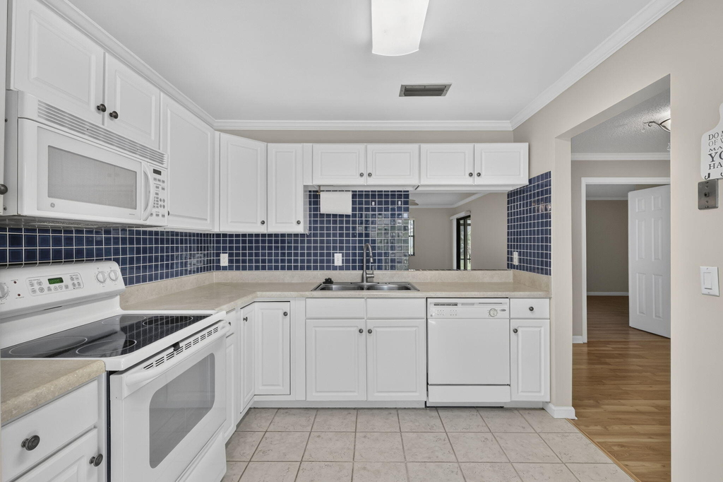 184 Mastic Tree Court - Photo 10
