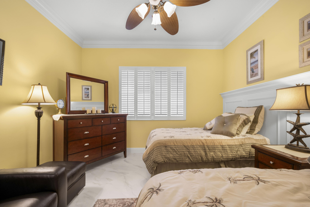 8 Harbour Isle Drive E - Photo 4