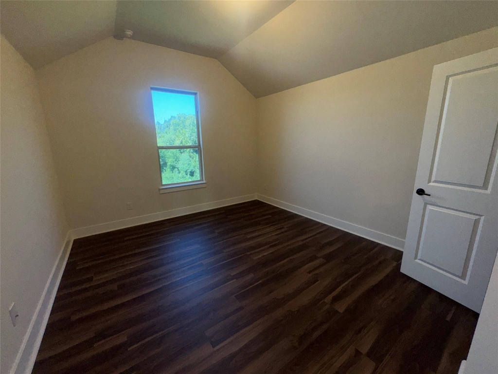 1701 Shamrock Green - Photo 5