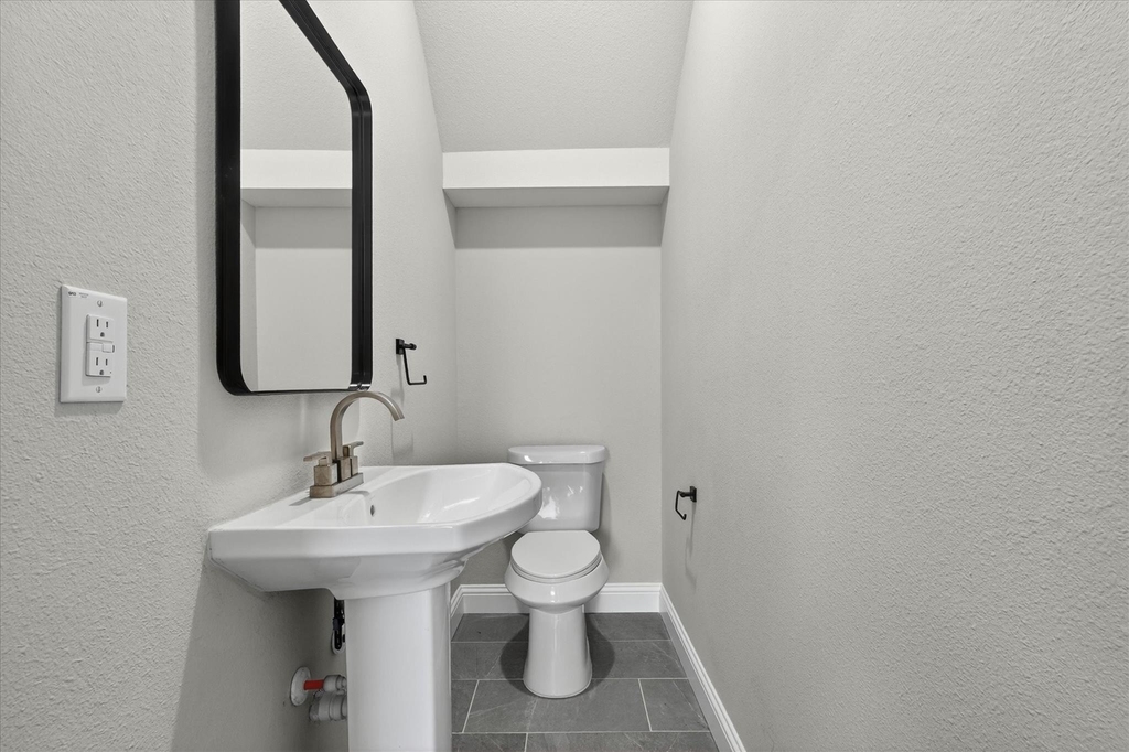 808 Premier - Photo 28