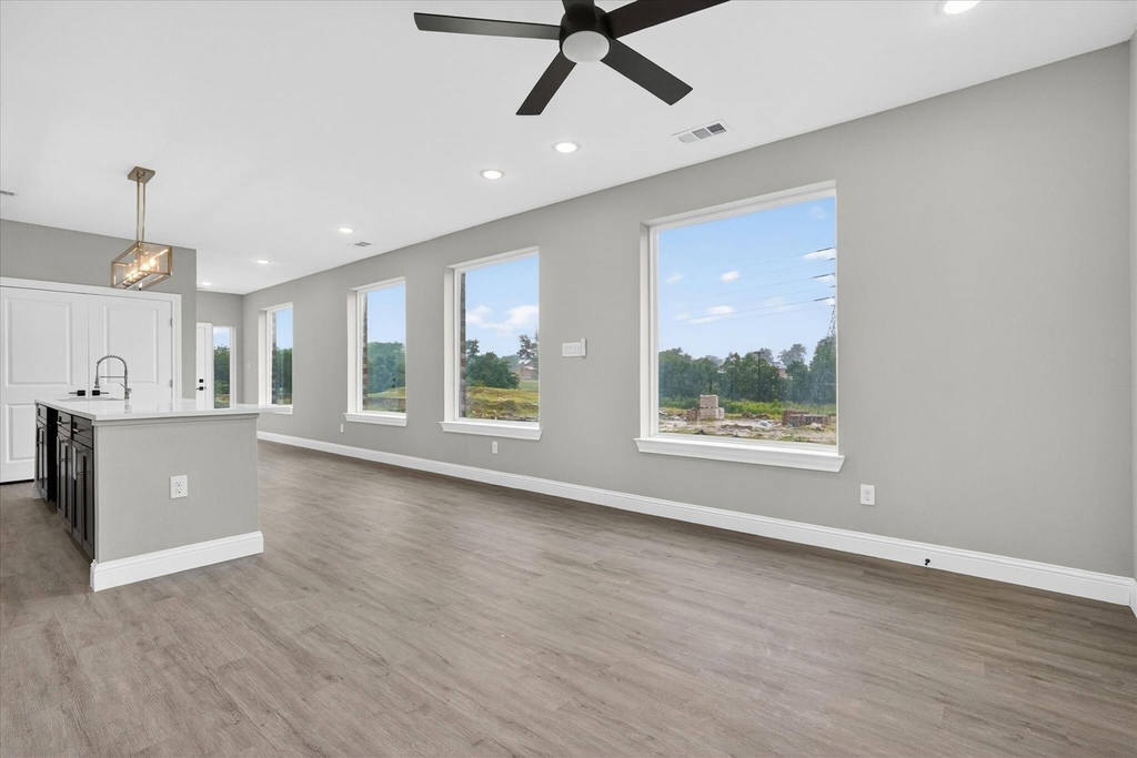 808 Premier - Photo 7