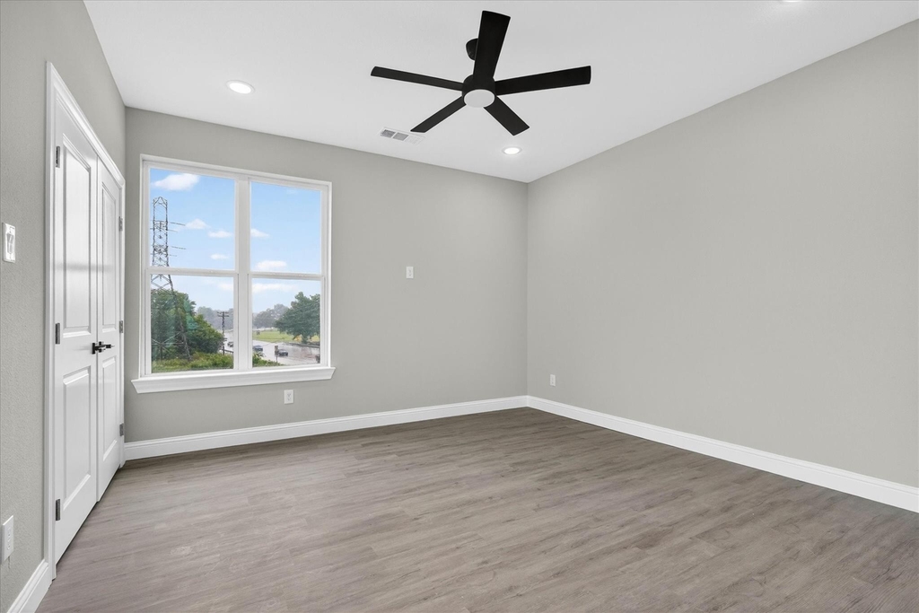 808 Premier - Photo 20
