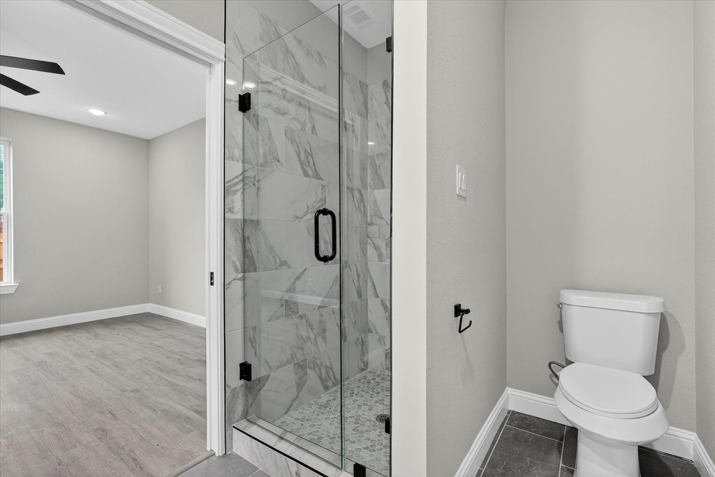 808 Premier - Photo 10