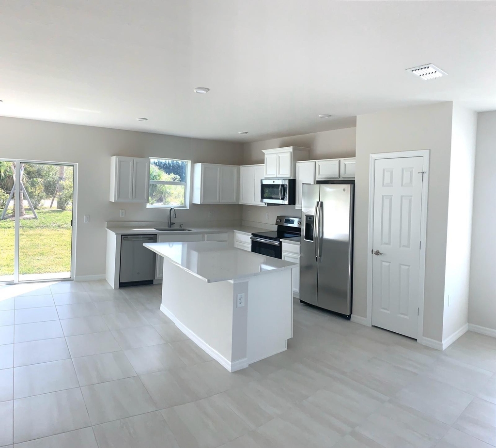 3804 Lancove Way - Photo 3