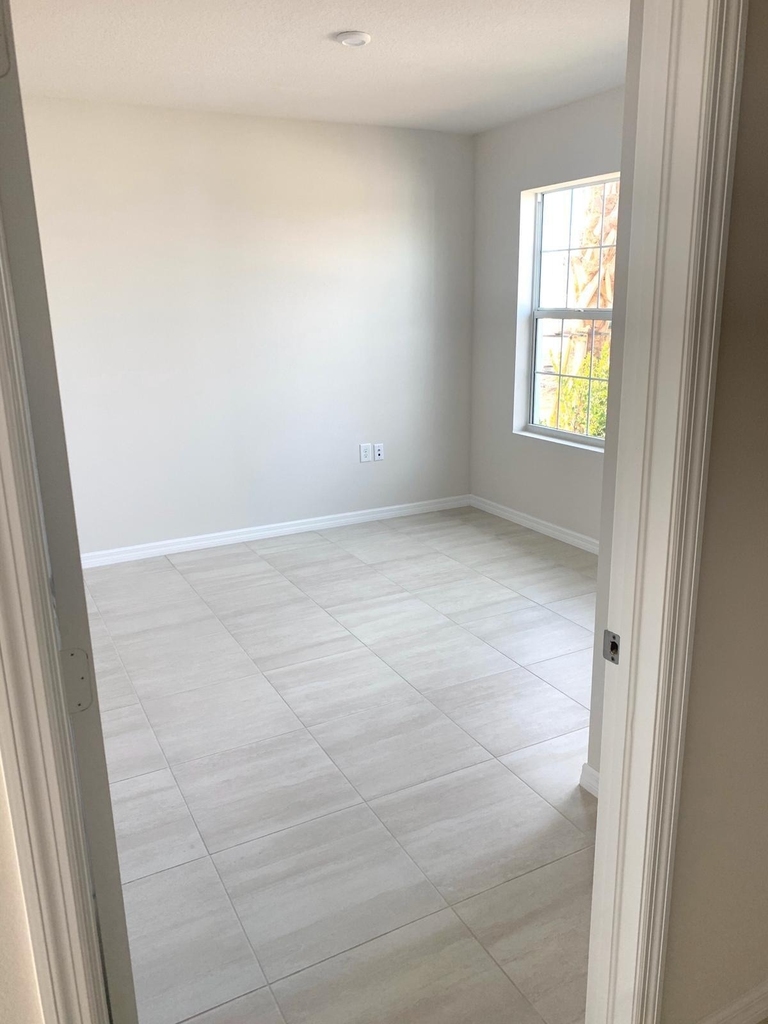 3804 Lancove Way - Photo 5