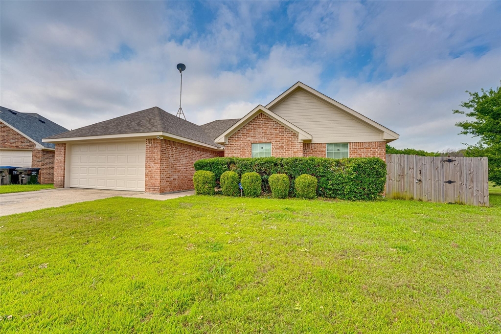 2206 Kaitlyn Circle - Photo 31