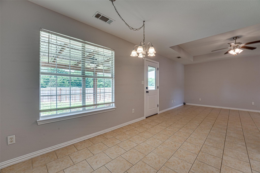 2206 Kaitlyn Circle - Photo 8