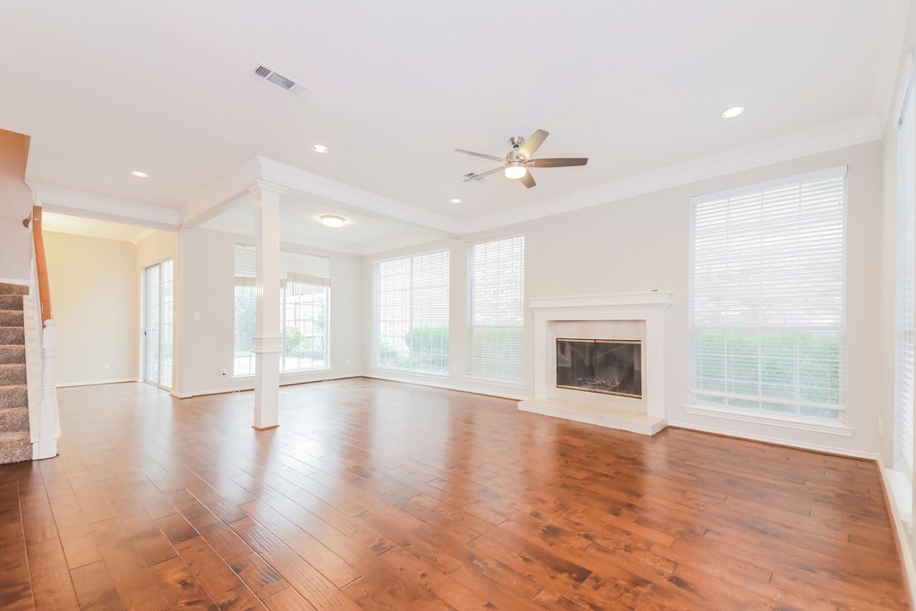 3152 Bourbon Street - Photo 3
