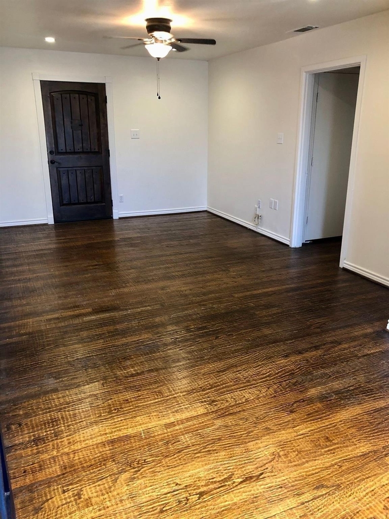 1425 Marion Drive - Photo 1