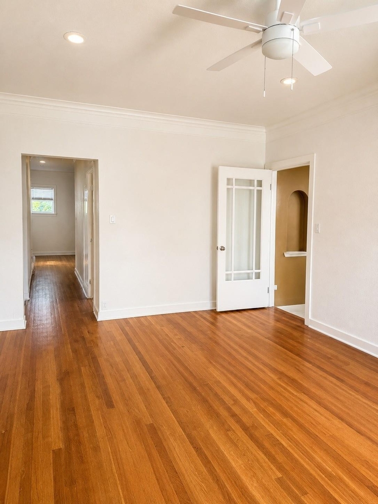3252 S University Drive - Photo 3
