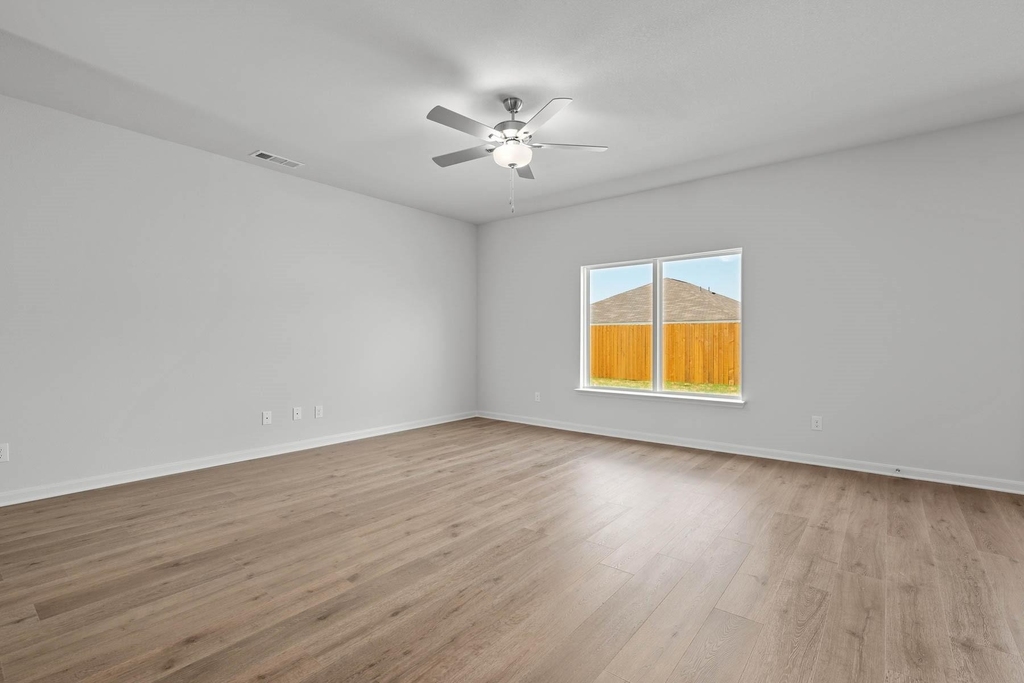 1332 Helca Drive - Photo 4