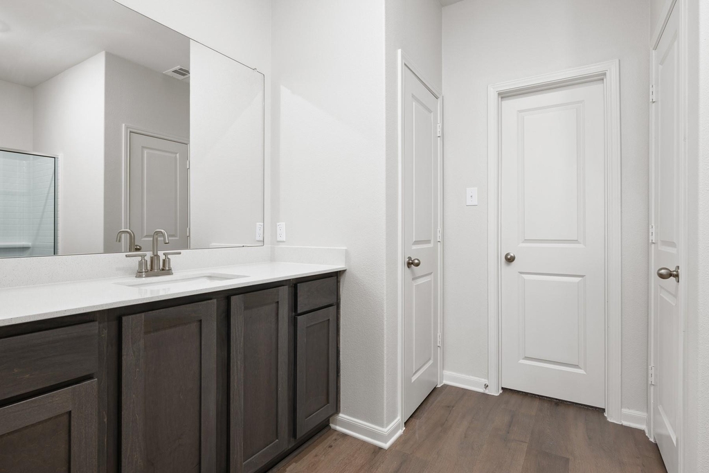 1609 Harvester Drive - Photo 6
