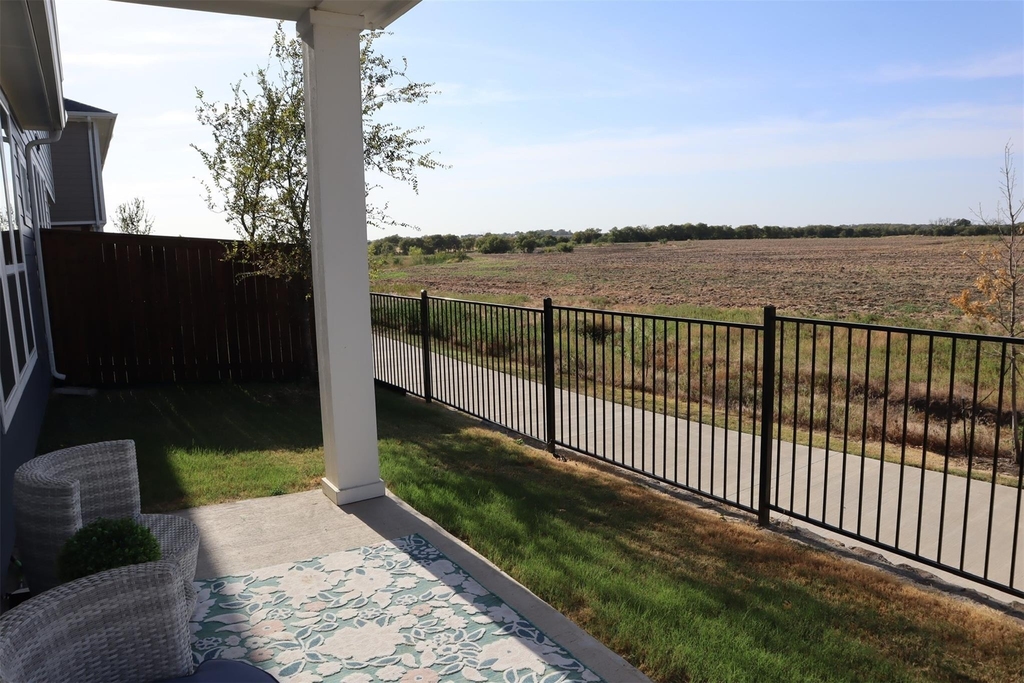 201 Chestnut - Photo 15