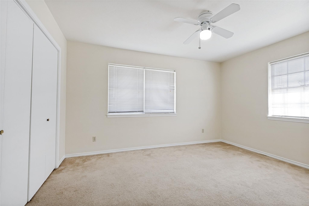 300 College Street - Photo 10