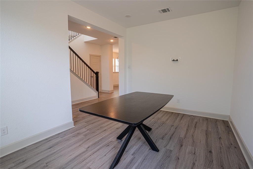 1577 Jackson Street - Photo 4