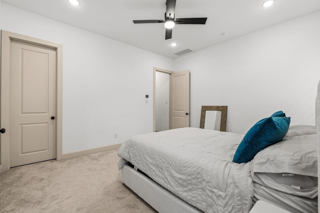 9540 Hedge Street - Photo 20