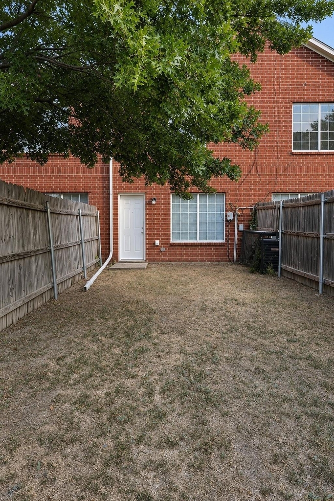 4011 Preferred Place - Photo 9