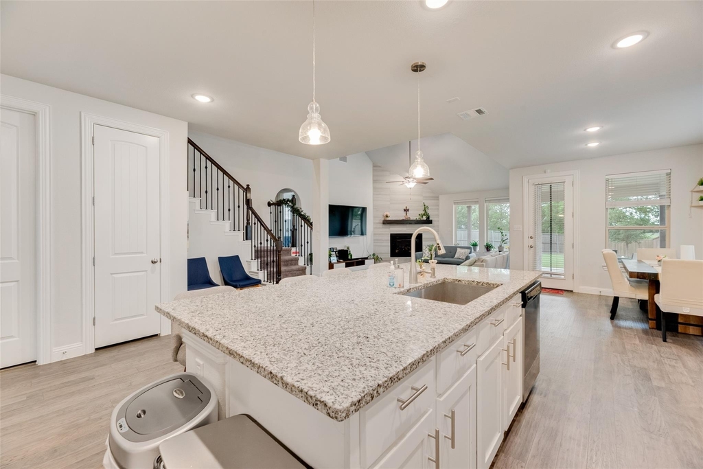 5805 Fuder Drive - Photo 5