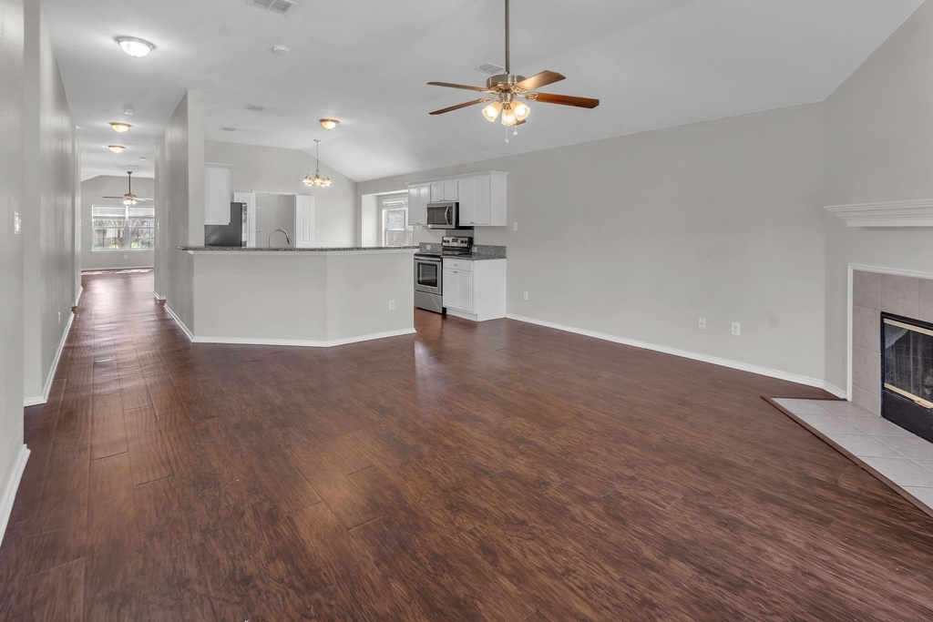 11829 Gold Creek Drive E - Photo 9