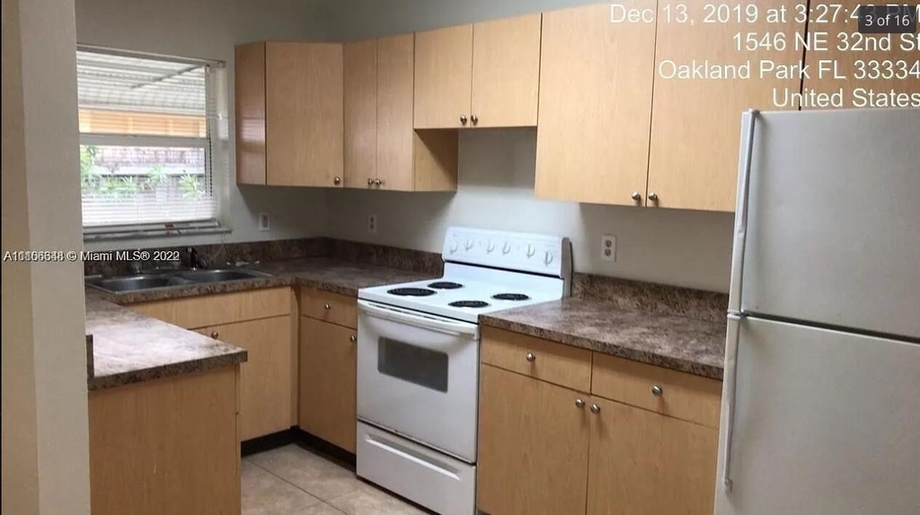 1546 Ne 32nd Street - Photo 4