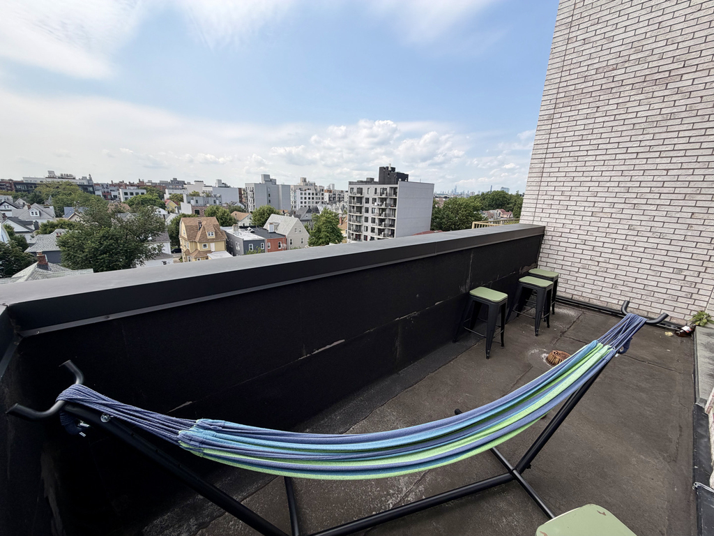 1613 Brooklyn Avenue - Photo 6