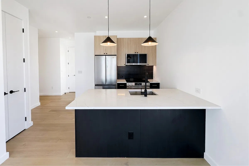 35th Avenue - Photo 11