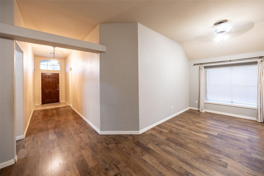 8100 Raven Court - Photo 6