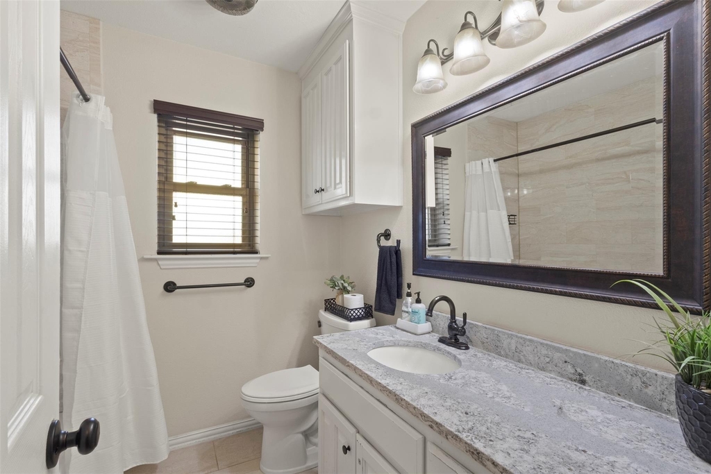 403 Carolota Street - Photo 19