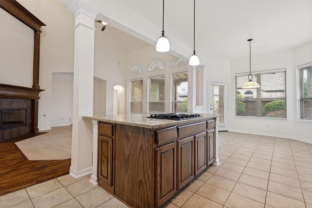 1806 Caprock Road - Photo 10