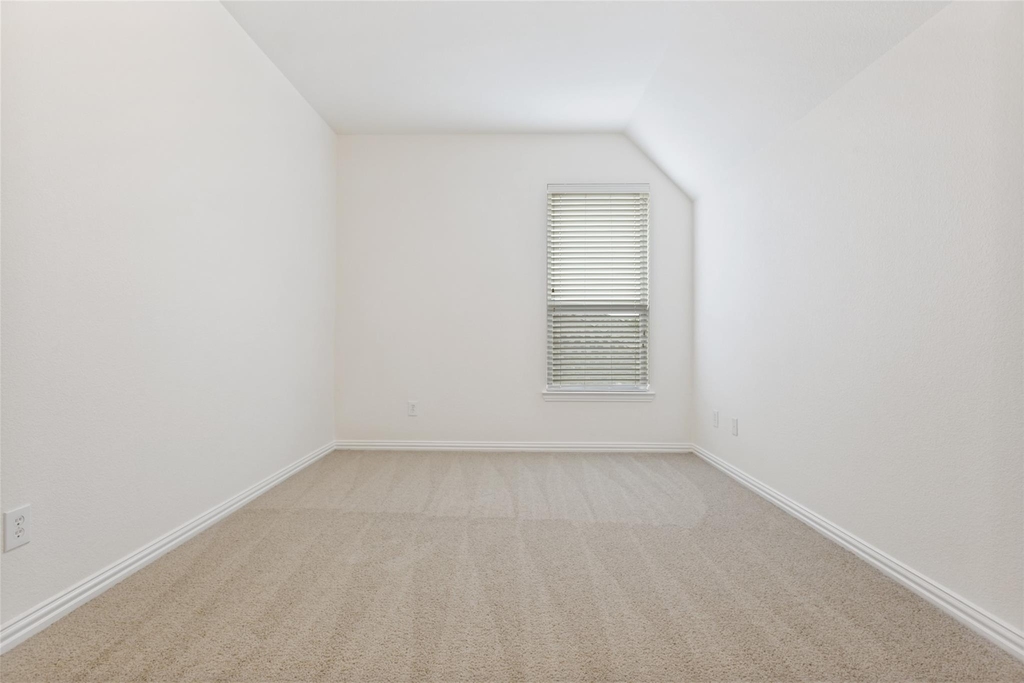 1806 Caprock Road - Photo 17