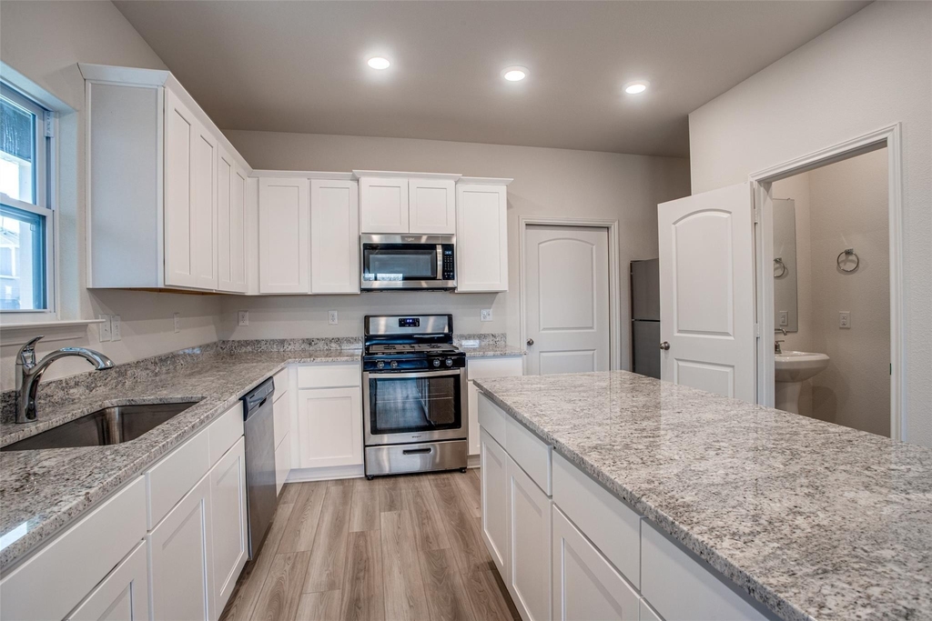 308 Stone Court - Photo 6