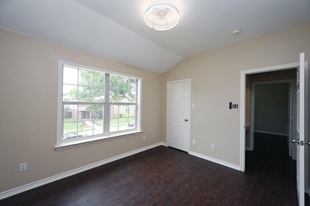 8908 Stewart Street - Photo 18