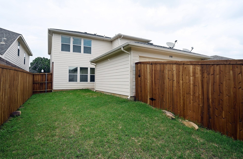 8908 Stewart Street - Photo 23