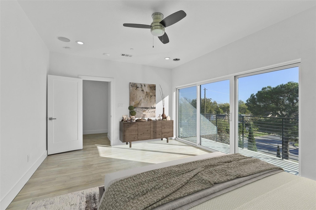 708 W 9th Street - Photo 17