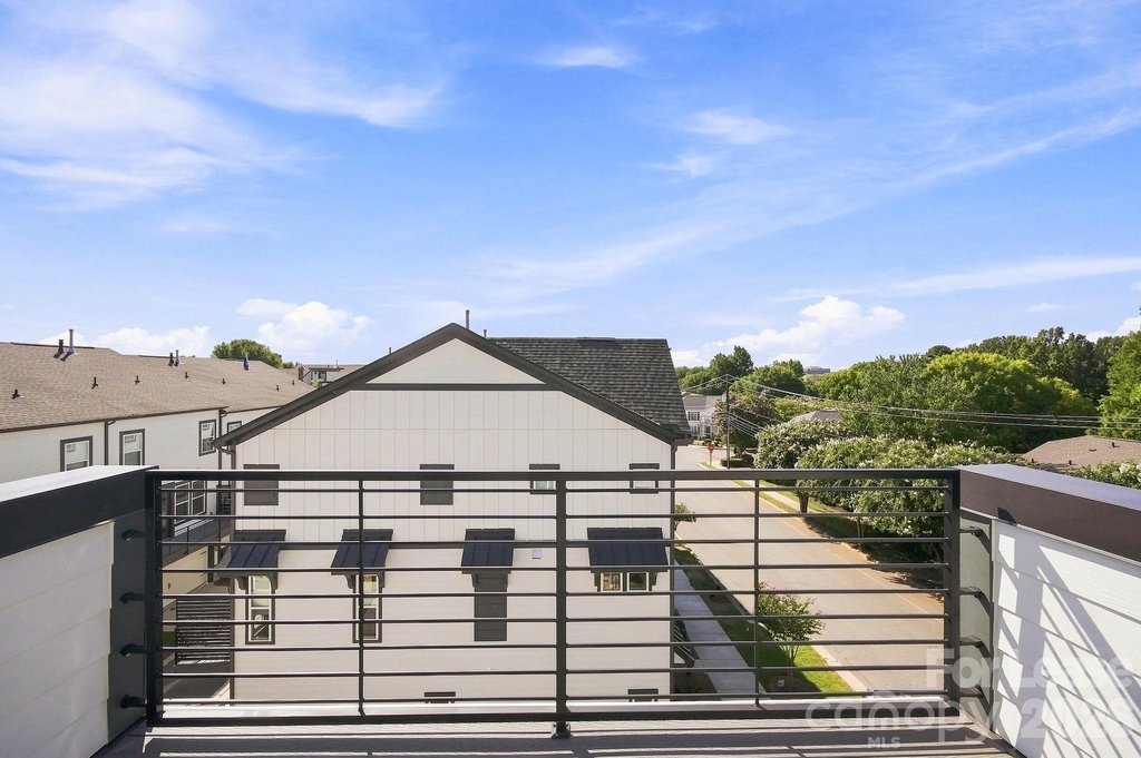 105 Goodson Place - Photo 4