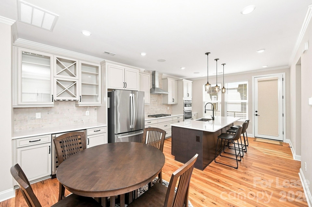 105 Goodson Place - Photo 10