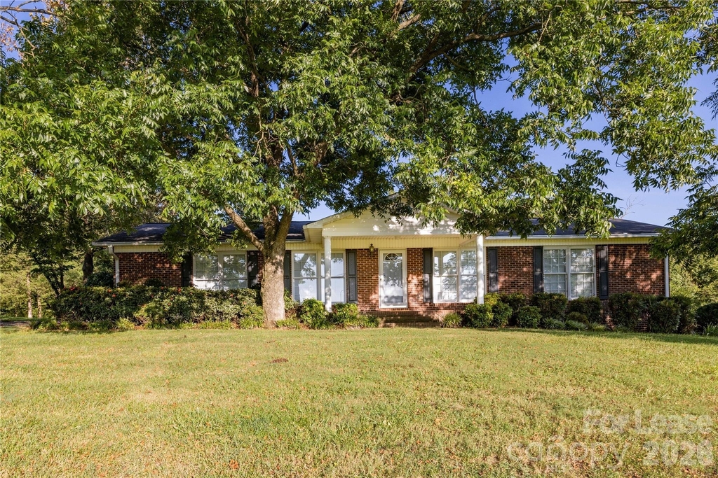 34838 Ellen Road - Photo 0