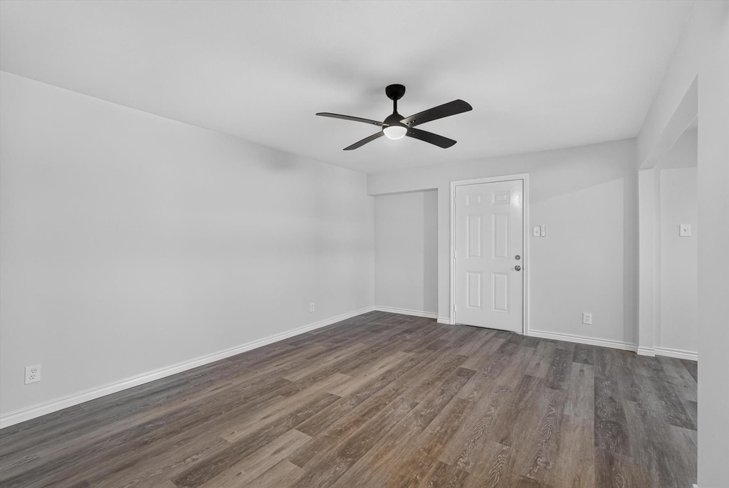 4652 Matilda Street - Photo 5