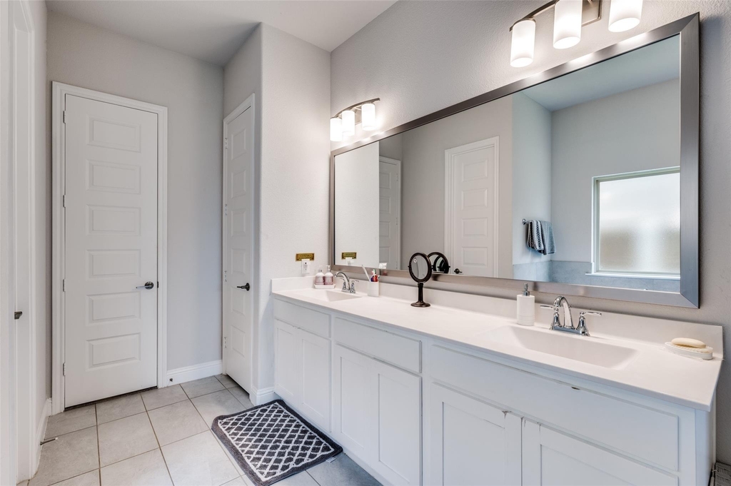333 Foxthorne Way - Photo 17
