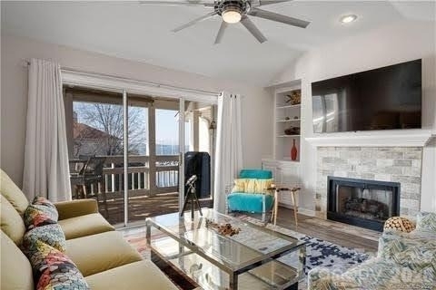18015 Kings Point Drive - Photo 6
