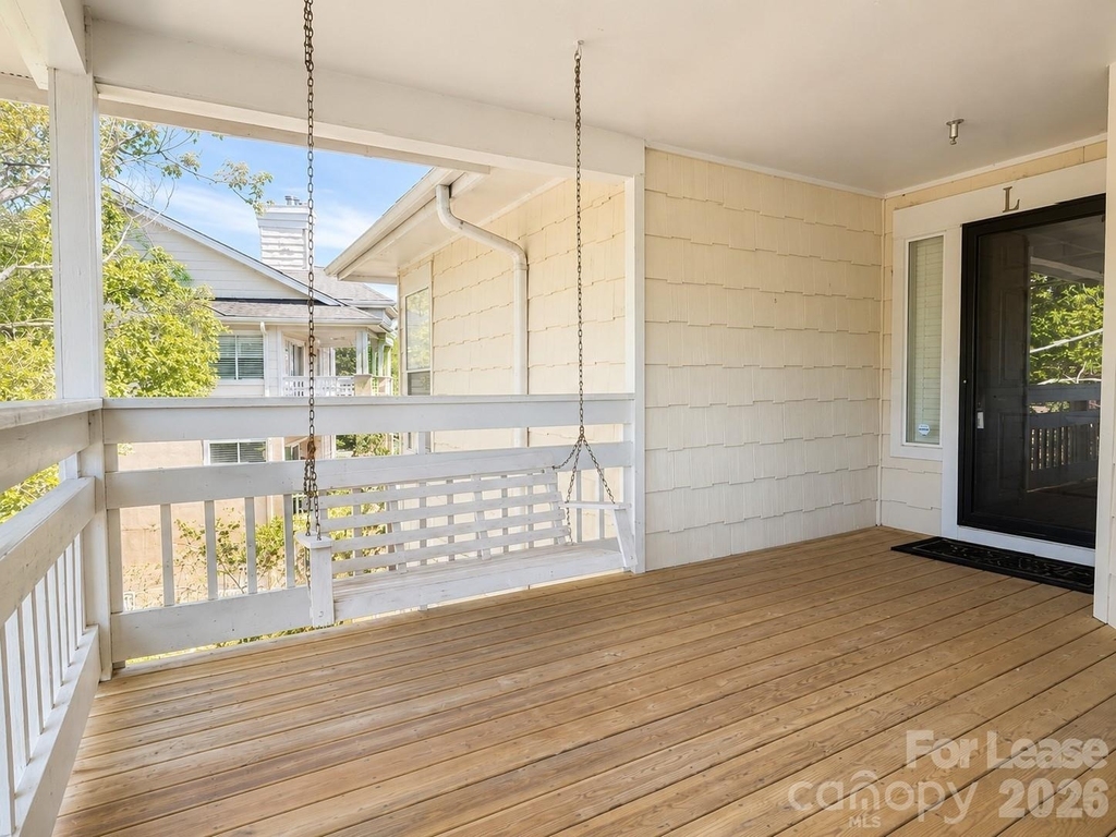 18015 Kings Point Drive - Photo 23