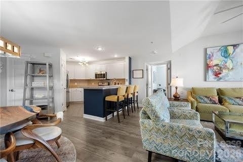 18015 Kings Point Drive - Photo 13